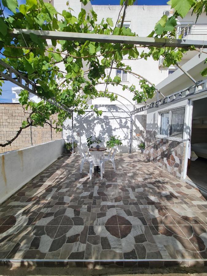 Ava'S Guesthouse Ksamil Exteriér fotografie