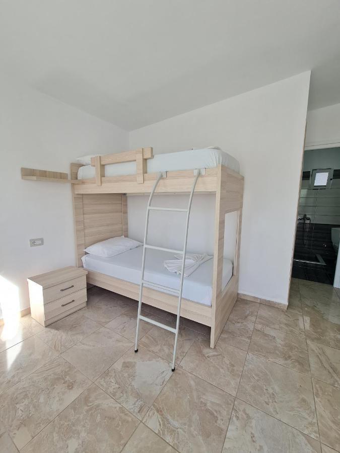 Ava'S Guesthouse Ksamil Exteriér fotografie