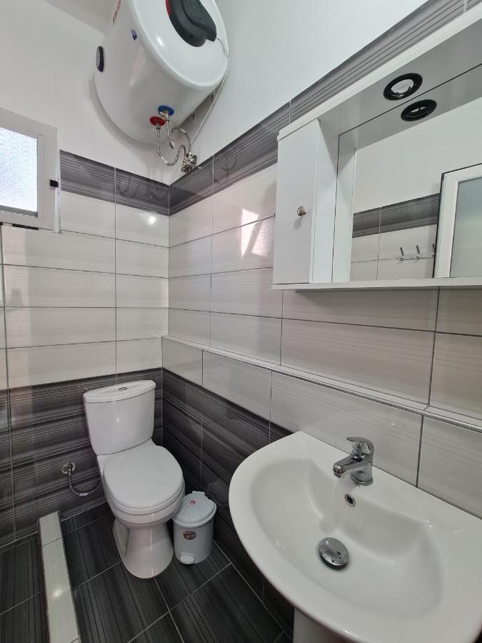 Ava'S Guesthouse Ksamil Exteriér fotografie