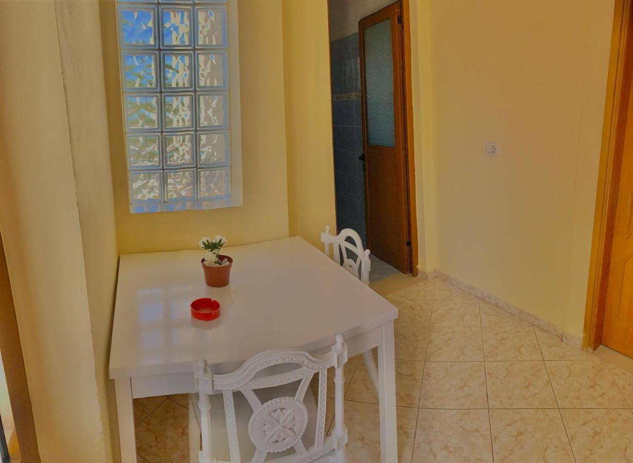 Ava'S Guesthouse Ksamil Exteriér fotografie